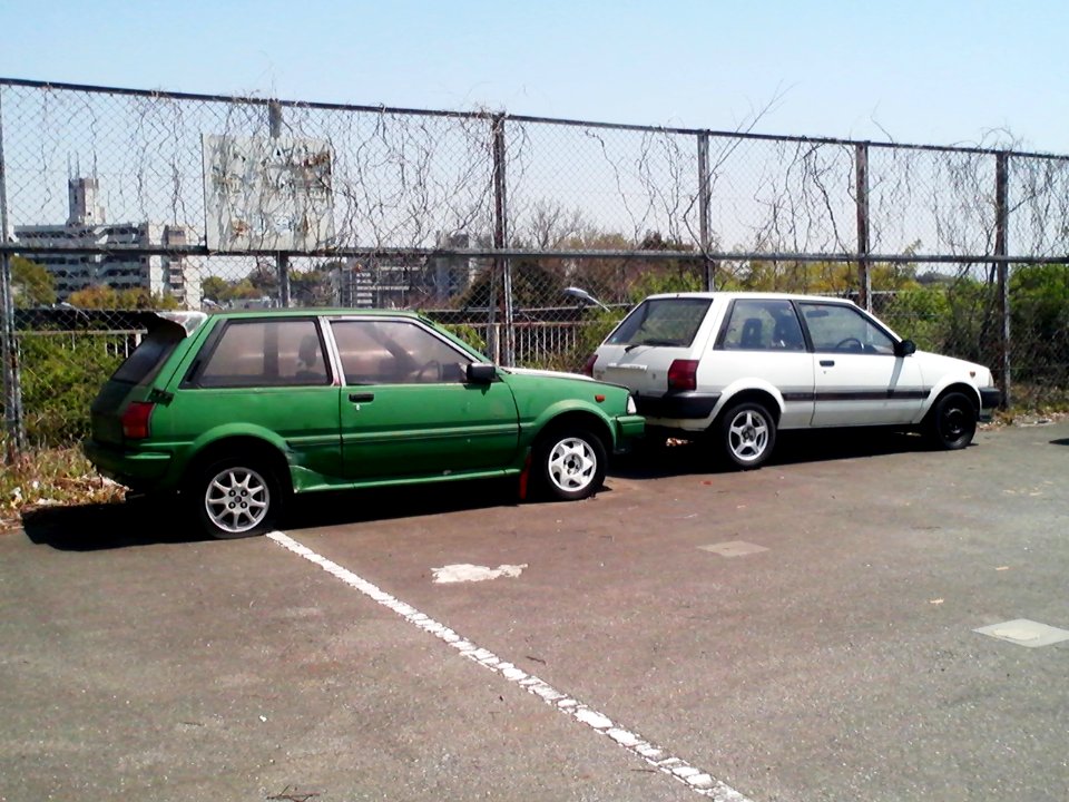 Two abandoned Toyota Starlet (P70) in Japan