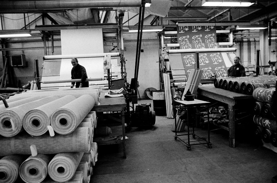 Twentse textielbedrijf TSB in Goor met 337 mensen moet sluiten werknemers in he, Bestanddeelnr 930-6249