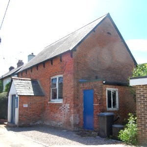 Twyford Methodist Chapel, Segars Lane-The Drove, Twyford, near Winchester (June 2019) (1)