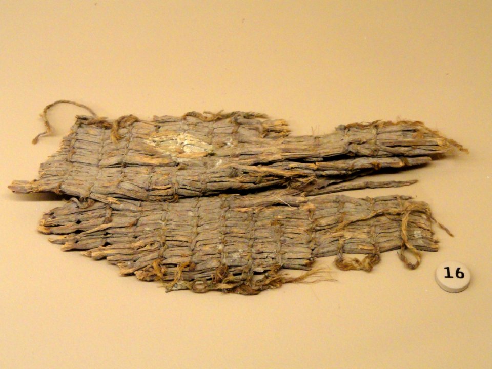 Twined mat, 5300-3845 BC, Hogup Cave, Utah, plant material- Natural History Museum of Utah - DSC07281