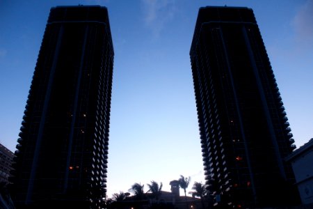 Twin Towers (152951441)