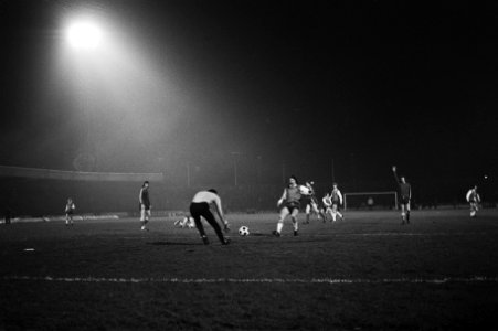 Twente tegen Feyenoord 2-0 (KNVB-beker), spelmomenten, Bestanddeelnr 927-7391