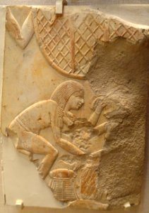 Two girls quarreling in a wheat field, Luxor, Tomb of Mentuemhet, Late Period, Dynasty 26, c. 664 BC, limestone, pigment - Oriental Institute Museum, University of Chicago - DSC07880
