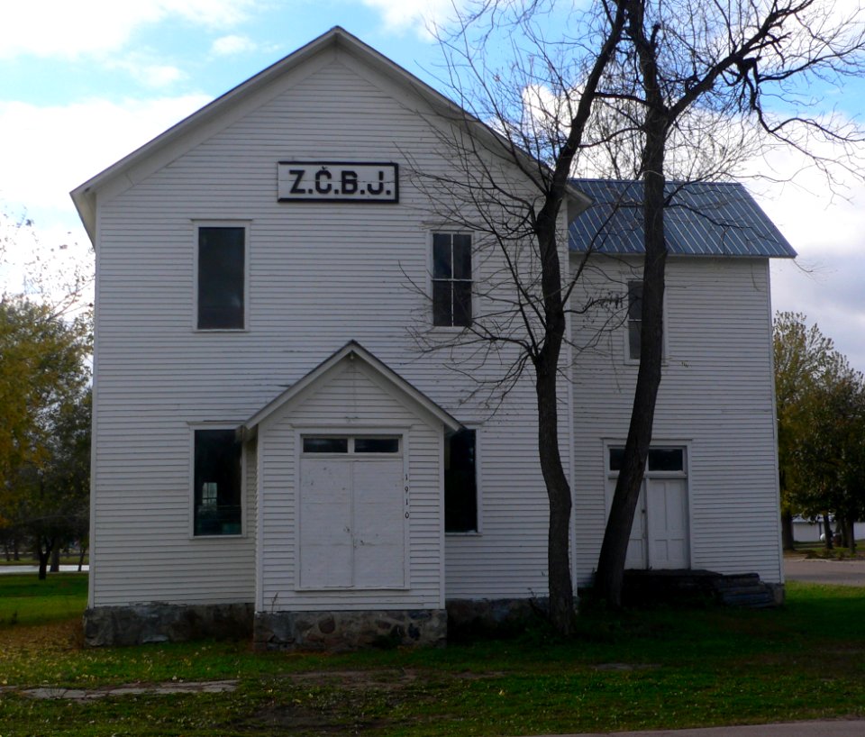 Tyndall, South Dakota ZCBJ from E 1
