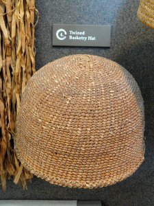 Twined basketry hat, Kumeyaay people - San Diego Museum of Man - DSC06914
