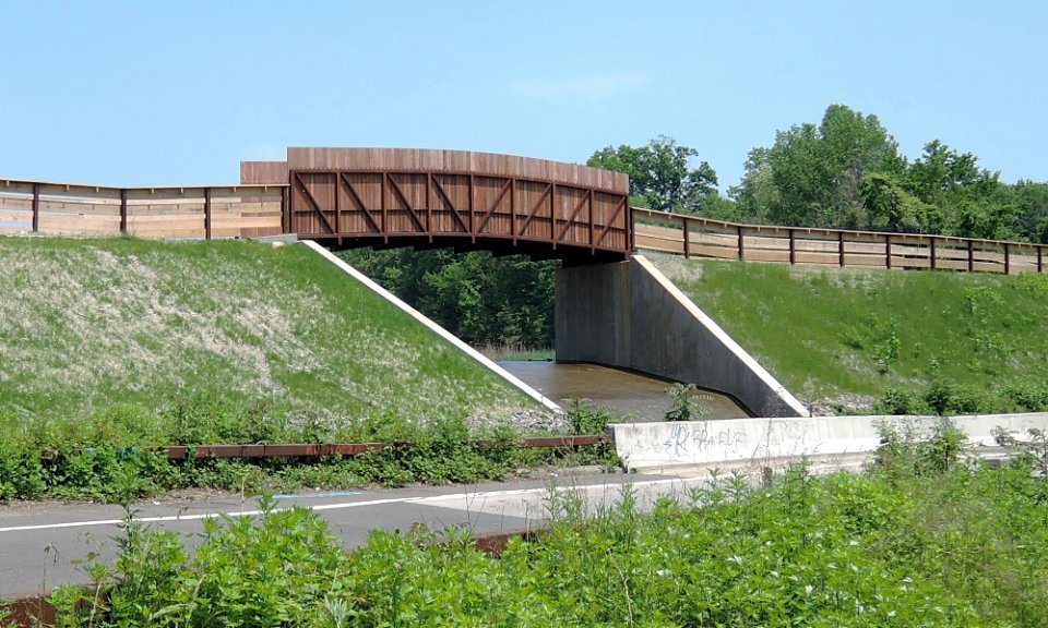 Twin Lakes Park reservoir 3 dam jeh