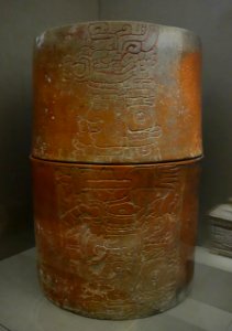 Two-part cache vessel, Mexico or Guatemala, Central Maya area, Early Classic Maya, 3rd-6th century AD, earthenware - De Young Museum - DSC00655