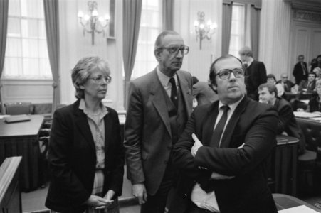 Tweede Kamer over gesprek over afkeuring van de omroep CDA door minister Brinkma, Bestanddeelnr 933-2953