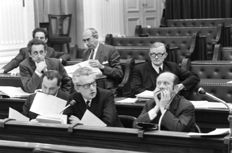 Tweede Kamer Openbare commissievergadering over Oost-Groningen Dijkstra (D66), Bestanddeelnr 924-1851