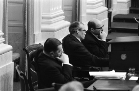 Tweede Kamer behandelt gewijzigde wetsvoorstellen over bescherming van de persoo, Bestanddeelnr 923-9592