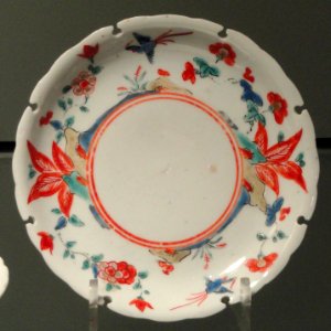 Two Cups and Saucers - Saucer, c. 1675, Arita, hard-paste porcelain with overglaze enamels - Gardiner Museum, Toronto - DSC00391