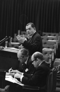 Tweede Kamer behandelt gewijzigde wetsvoorstellen over bescherming van de persoo, Bestanddeelnr 923-9587