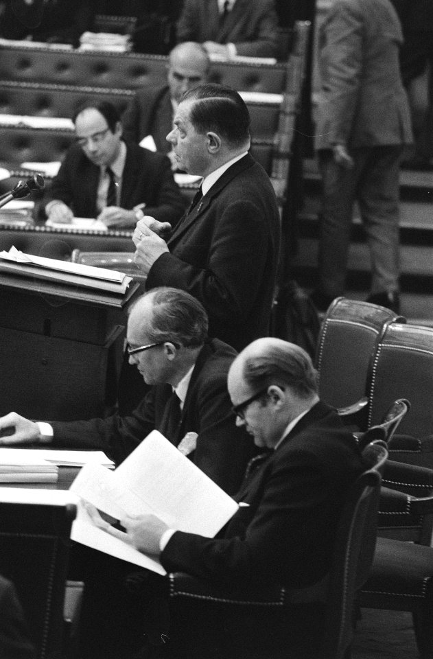 Tweede Kamer behandelt gewijzigde wetsvoorstellen over bescherming van de persoo, Bestanddeelnr 923-9593