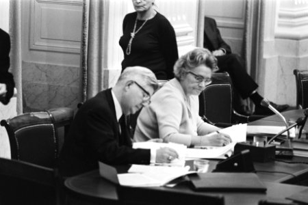 Tweede Kamer herdenking van feit dat 25 jaar geleden Staten-Generaal voor het , Bestanddeelnr 924-0173