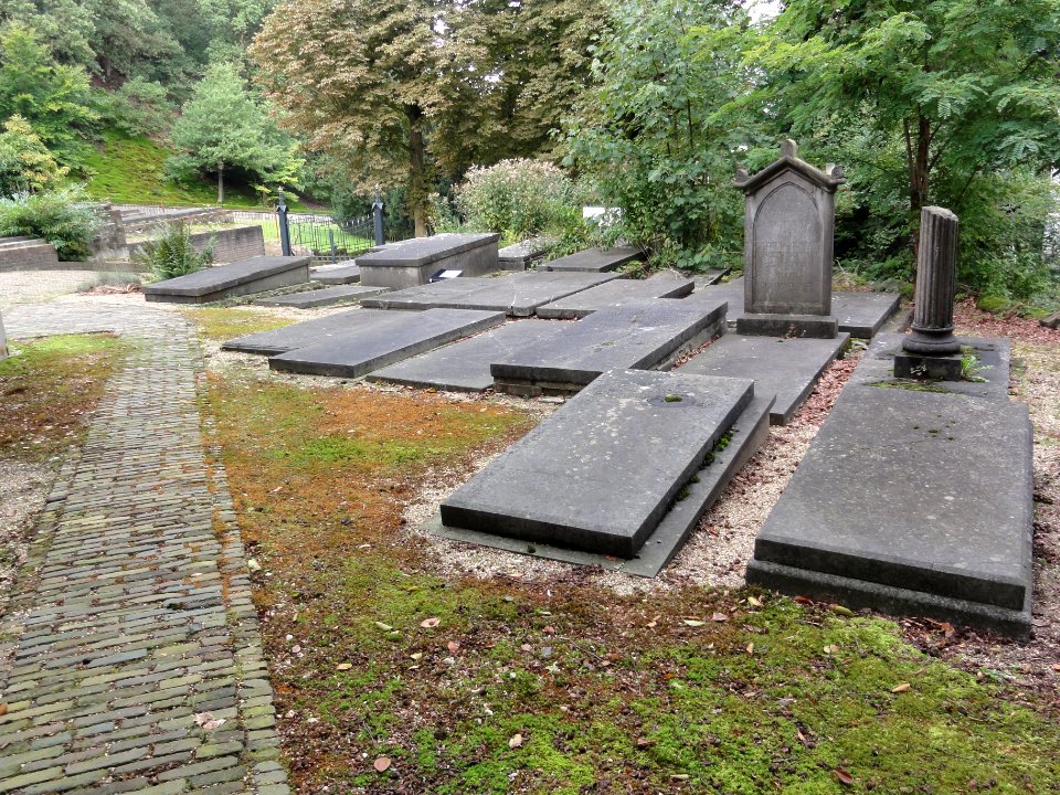 Ubbergen Rijksmonument 35803 begraafplaats Rijksstraatweg 38