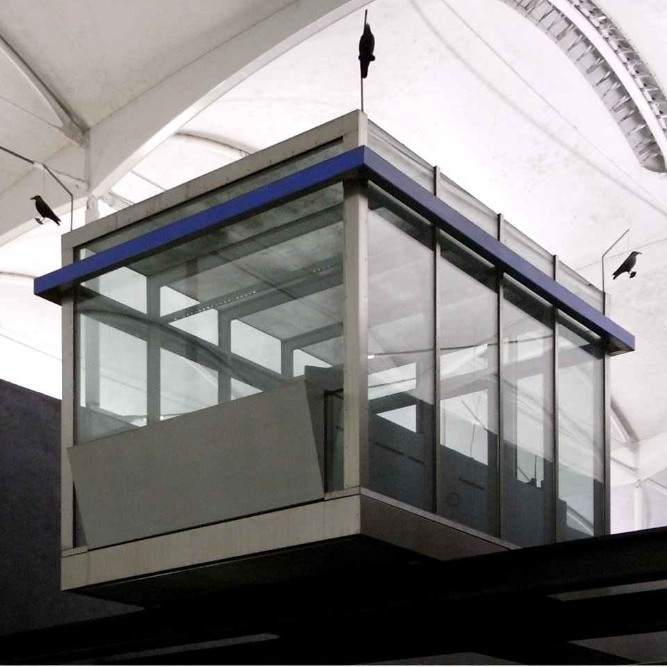 U-Bahnhof Fröttmaning, Aufsichtskanzel, 1