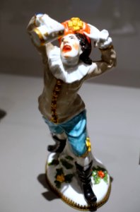 Two drunken peasants, 1 of 2, Johann Joachim Kaendler, Meissen Porcelain Factory, c. 1740, hard-paste porcelain - Wadsworth Atheneum - Hartford, CT - DSC05186