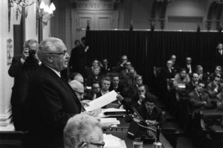 Tweede Kamer herdenking feit 25 jaar Staten-Generaal voor eerst na oorlog bije, Bestanddeelnr 924-0164