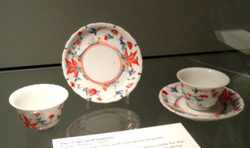 Two Cups and Saucers, c. 1675, Arita, hard-paste porcelain with overglaze enamels - Gardiner Museum, Toronto - DSC00393