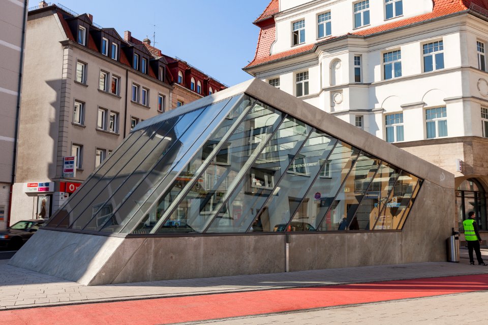 U-Bahnhof Friedrich-Ebert-Platz Nürnberg IMG 2635 edit