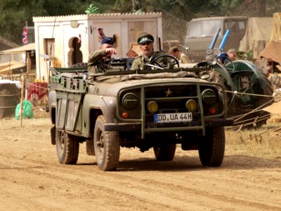 UAZ-469 pic3