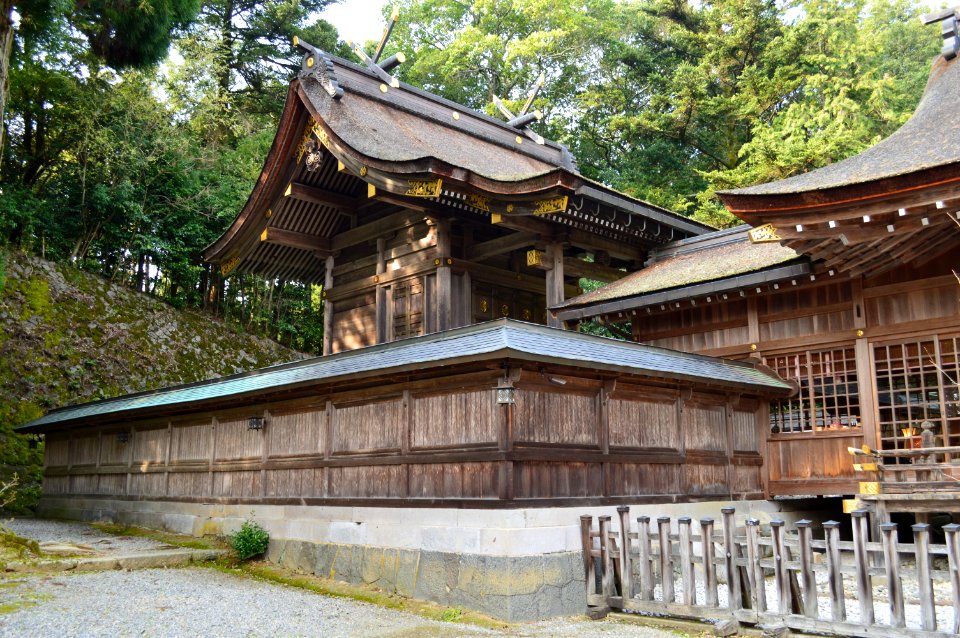 Ube-jinja, honden-1