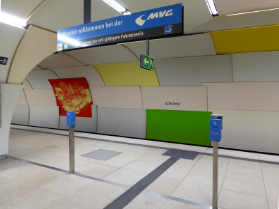 U-Bahnhof Garching, Zugang, 1