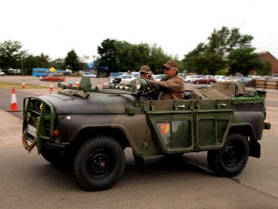 UAZ-469 pic2