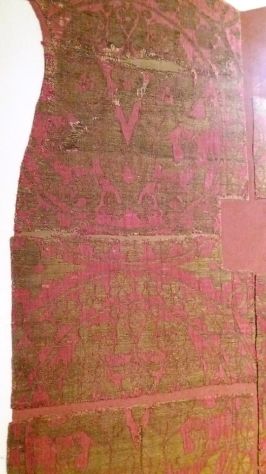 Musée des Tissus et des Arts décoratifs - Chasuble en samit à deux lats - Anatolie - 13e siècle - Partie 1 - Détail