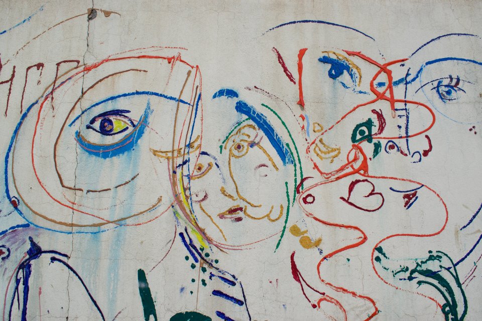 Mural by Farhad Pirbal at the Ankawa traffic light in Erbil 22