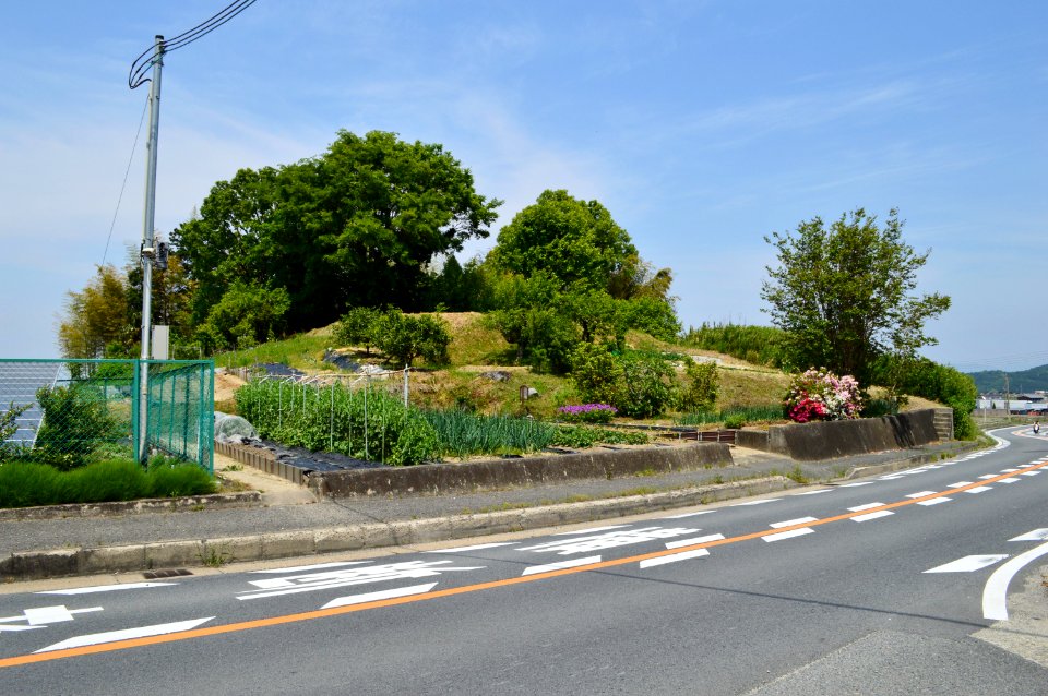 Muro Miya-yama Kofun, Nekozuka Kofun