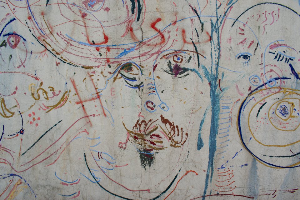 Mural by Farhad Pirbal at the Ankawa traffic light in Erbil 02