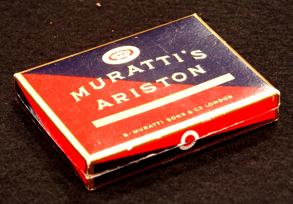 Murattis Ariston cigarettes box, pic2