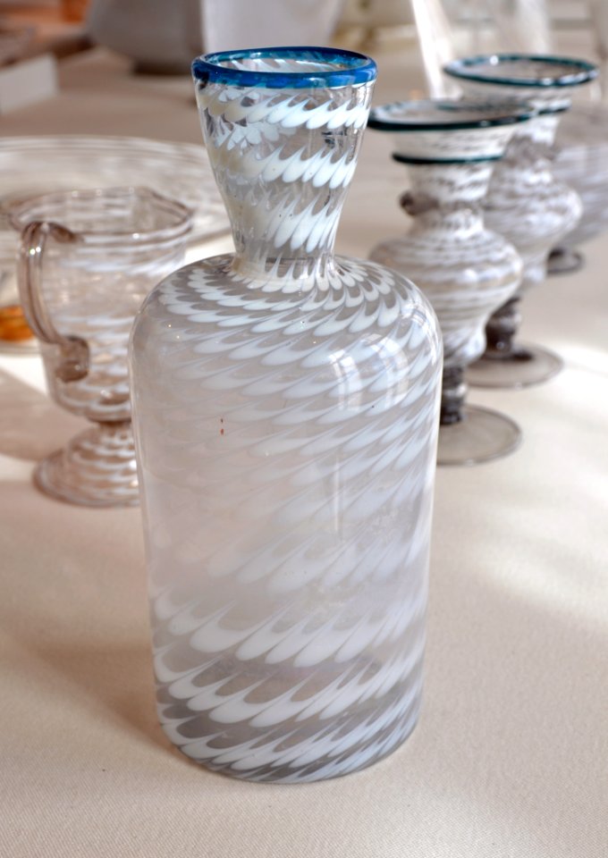 Murano Glass Museum Festoni di lattimo 01062015 3