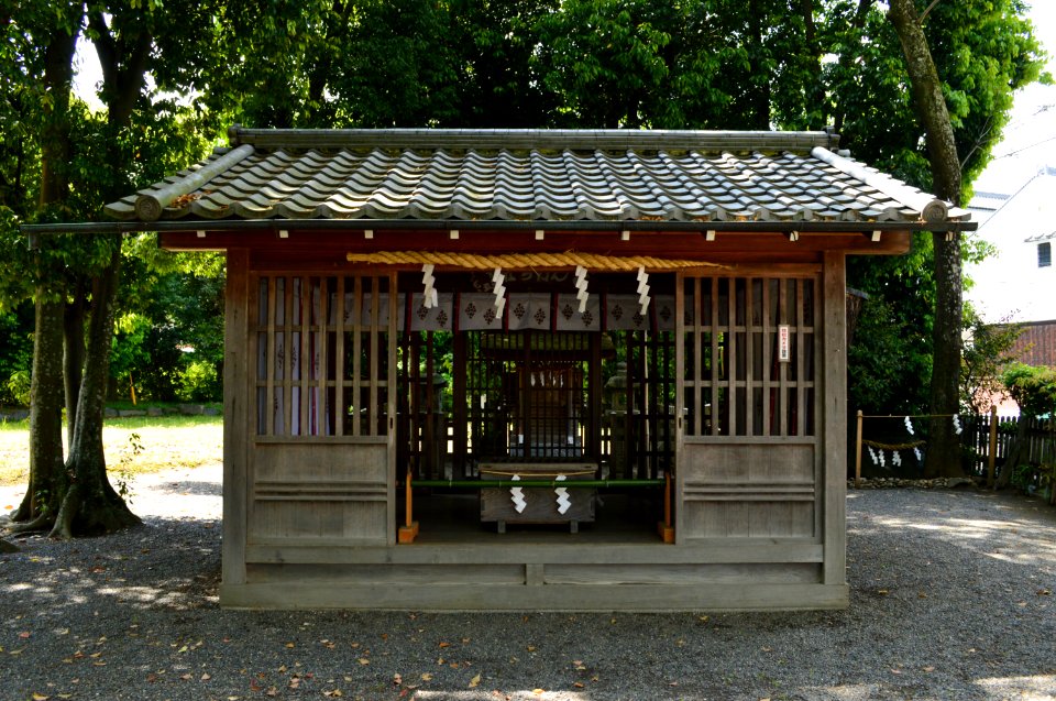 Omiwa-jinja Tsunakoshi-jinja haiden-1