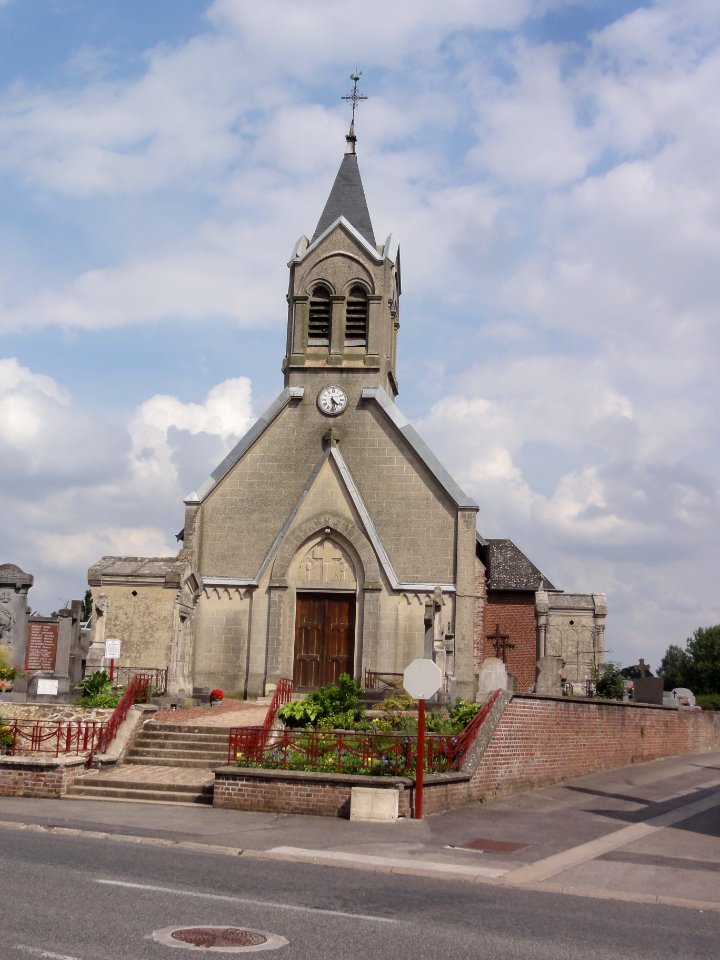Omissy (Aisne) église