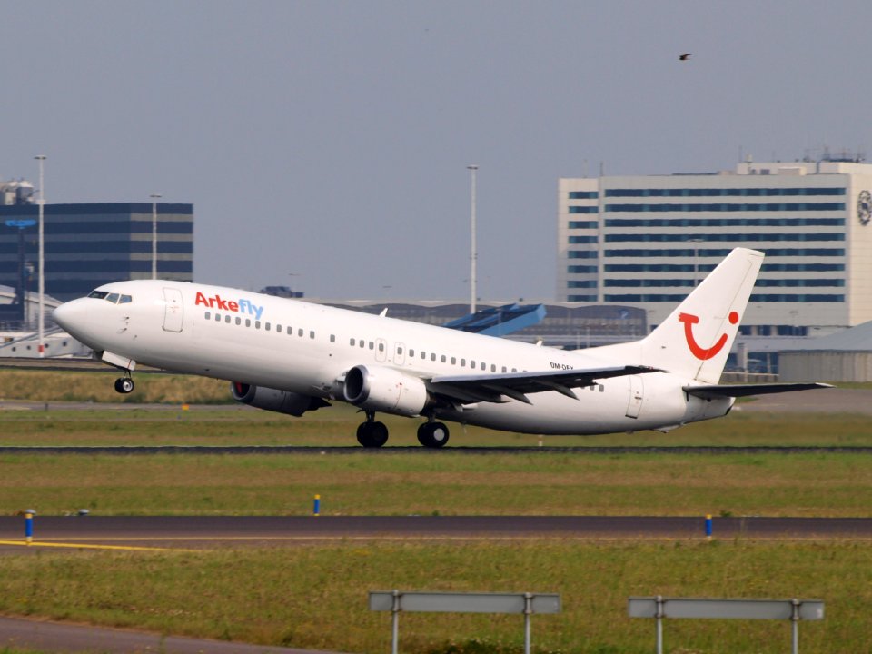 OM-DEX ArkeFly Boeing 737-46J - cn 28867 14july2013 pic1