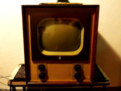 Old Philips television set, pic4