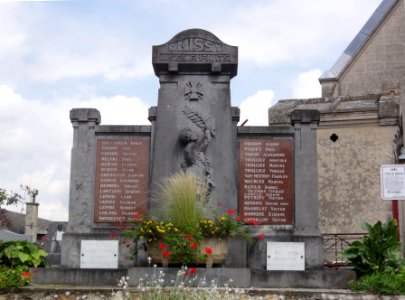 Omissy (Aisne) monument aux morts