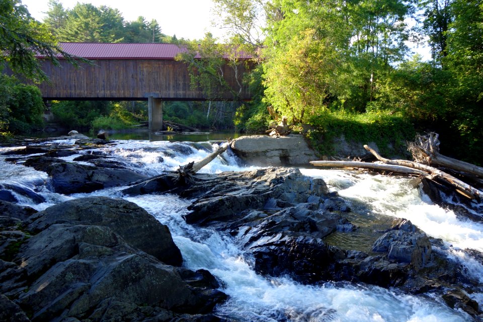 Ompompanoosuc River with Tucker Hill Road bridge - Thetford Center, VT - DSC04101