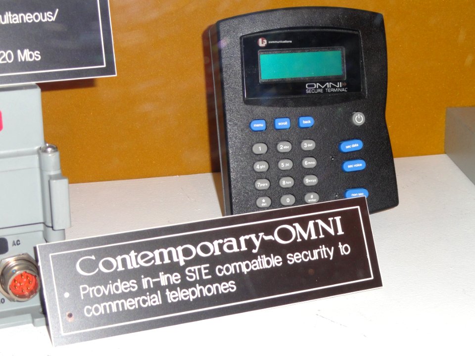 OMNI in-line STE encryption device for commercial telephones - National Cryptologic Museum - DSC07955