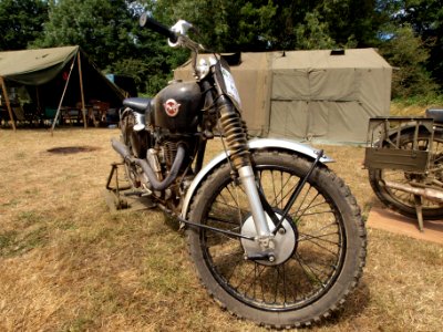 Old Matchless motorcycle pic2