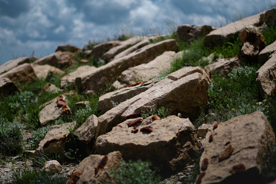 On the way to Mazari Mama Rashan overlooking Shingal, after its destruction by the Islamic State 04