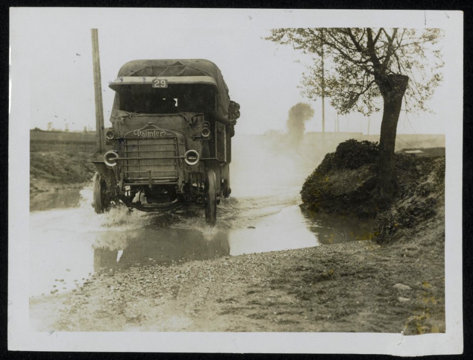 On the road, Bestanddeelnr 158-0285