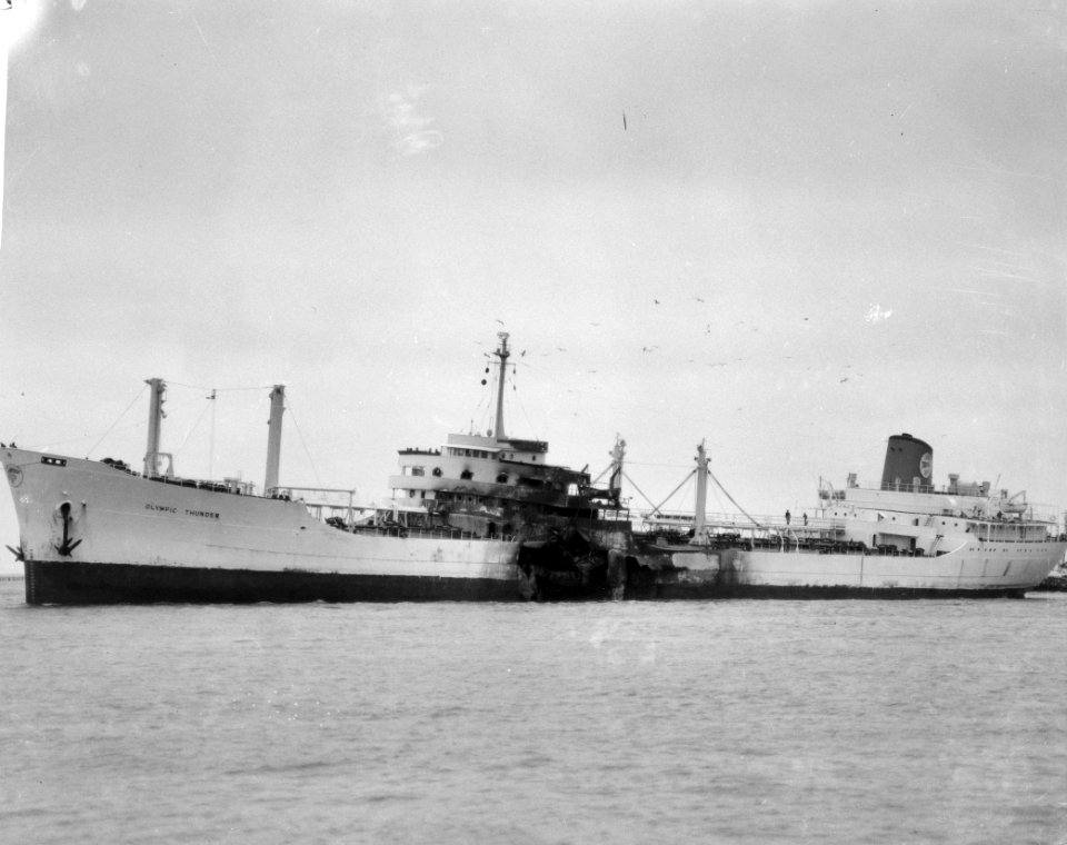 Olympic Thunder in aanvaring met tanker, Bestanddeelnr 913-8487