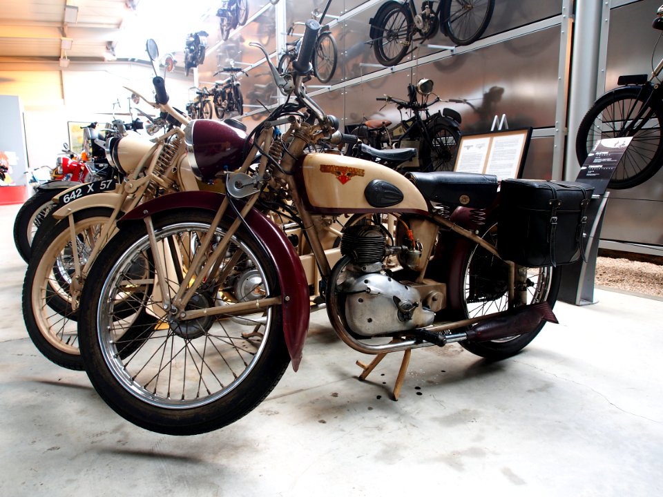 Old Motobecane, Musée de la Moto et du Vélo, Amneville, France, pic-003