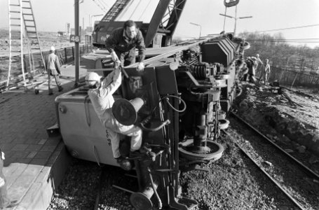 Omgevallen locomotief, Bestanddeelnr 931-7922