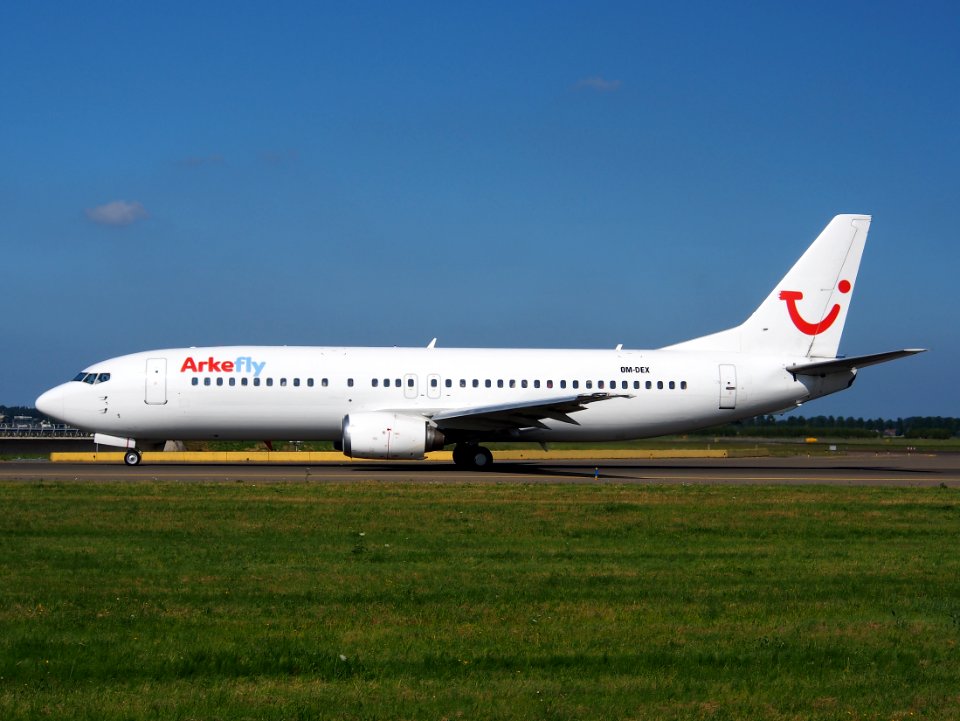 OM-DEX ArkeFly Boeing 737-46J - cn 28867 taxiing 18july2013 pic-003