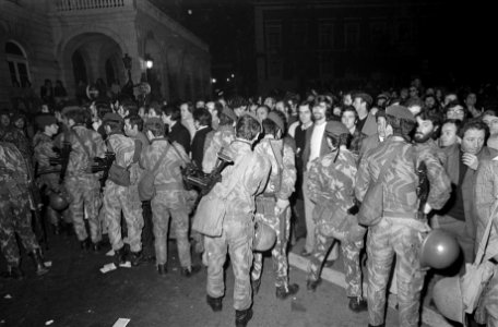 Ondanks een verbod wilden leden van de Portugese Maoïstische beweging MRPP op 31, Bestanddeelnr 927-7282