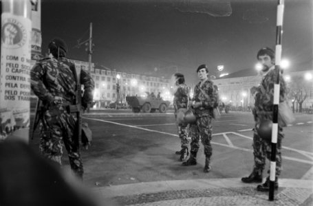 Ondanks een verbod wilden leden van de Portugese Maoïstische beweging MRPP op 31, Bestanddeelnr 927-7287